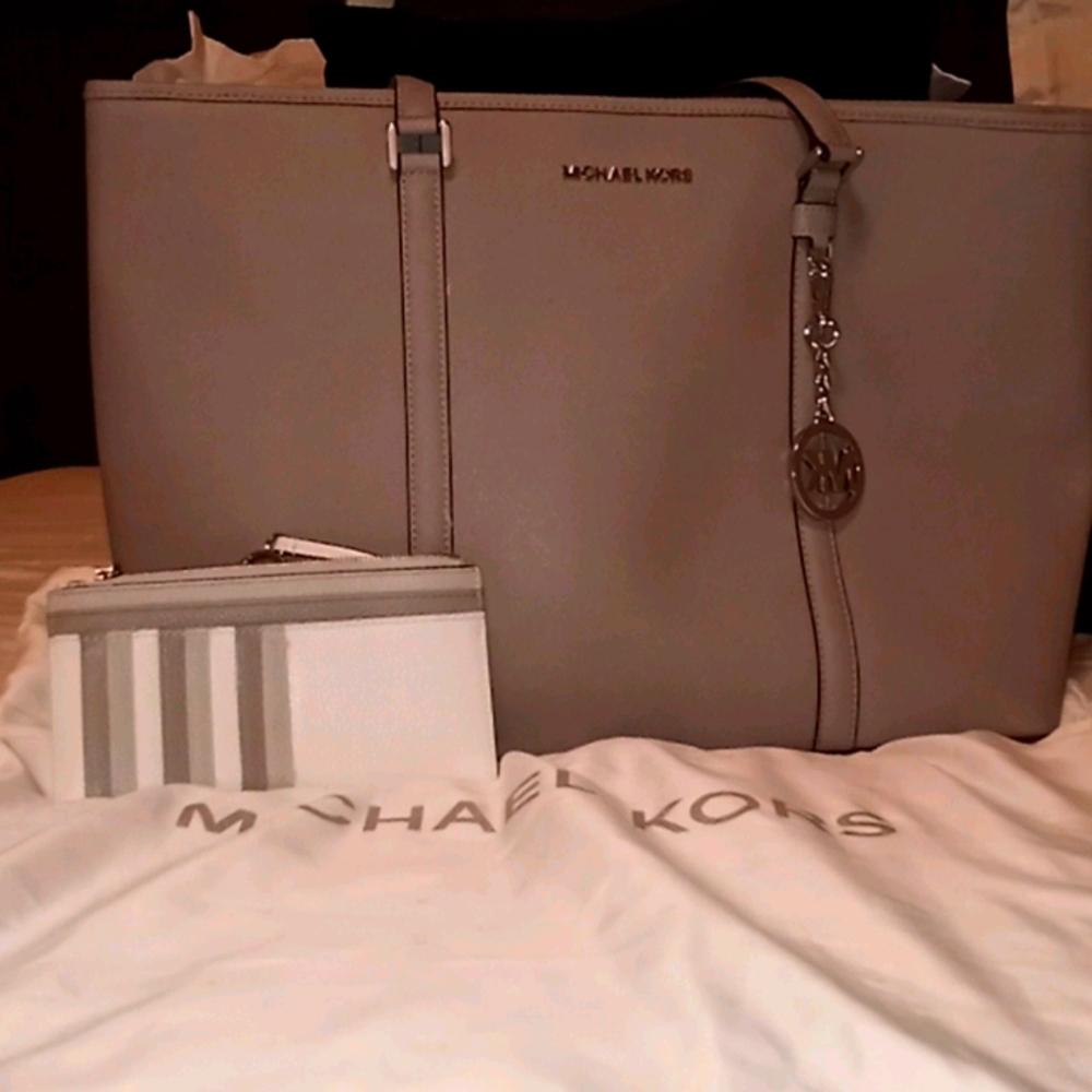 Michael Kors Tote